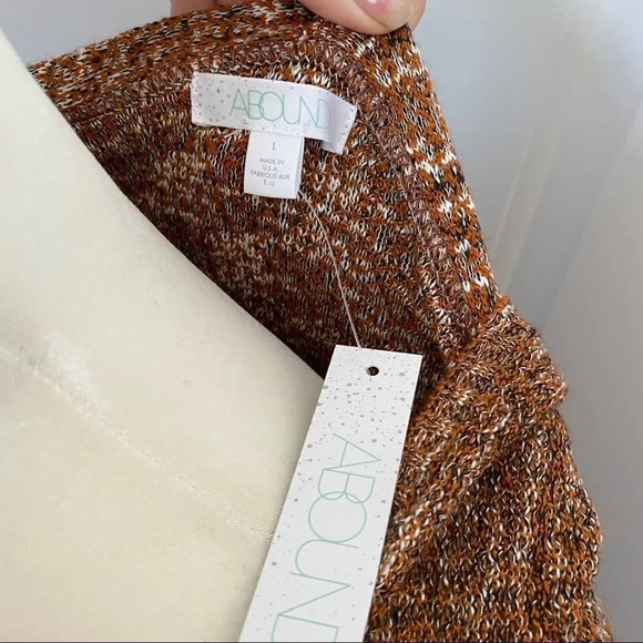 NEW Abound Cropped Hoodie Long Sleeve Sweater - Picture 5 of 11